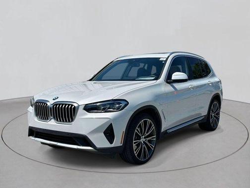 Mineral White Metallic 2024 BMW X3 xDrive30i