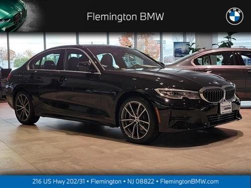Photo 1 of 32 of 2019 BMW 330 i xDrive