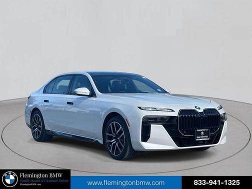 2025 BMW 740 i xDrive