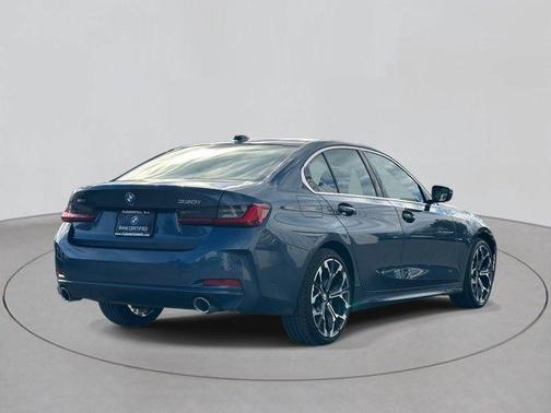 2025 BMW 330 i xDrive