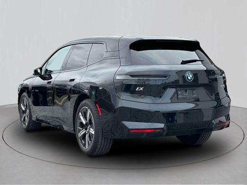 2025 BMW iX xDrive50