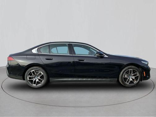 2024 BMW i5 eDrive40