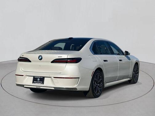 2025 BMW i7 eDrive50