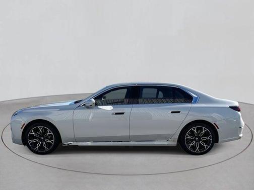 2025 BMW i7 eDrive50