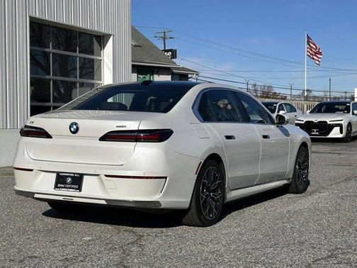 2025 BMW i7 eDrive50