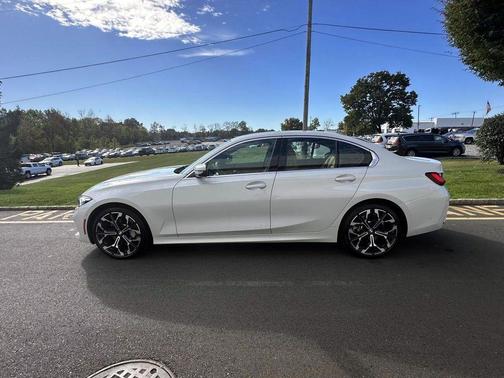 2025 BMW 330 i xDrive