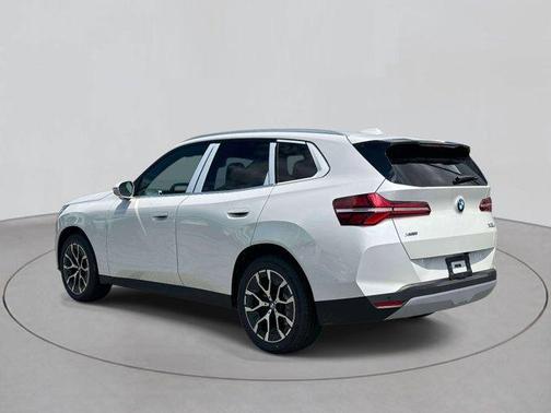 Mineral White Metallic 2026 BMW X3 30 xDrive