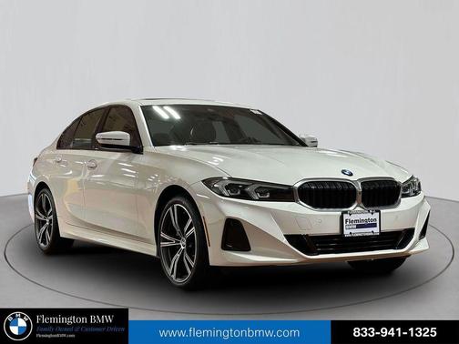 2023 BMW 330 i xDrive