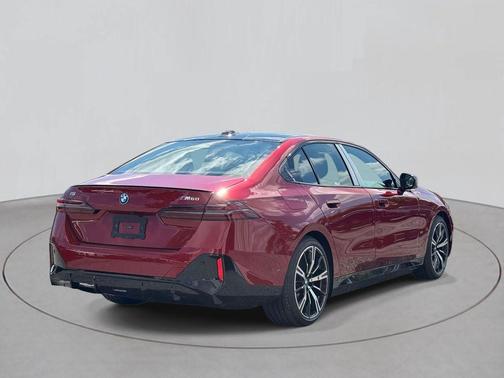 2025 BMW i5 M60