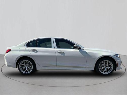 2025 BMW 330 i xDrive