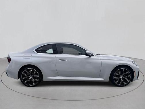 2023 BMW 230 i xDrive