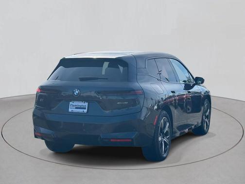 2026 BMW iX xDrive60