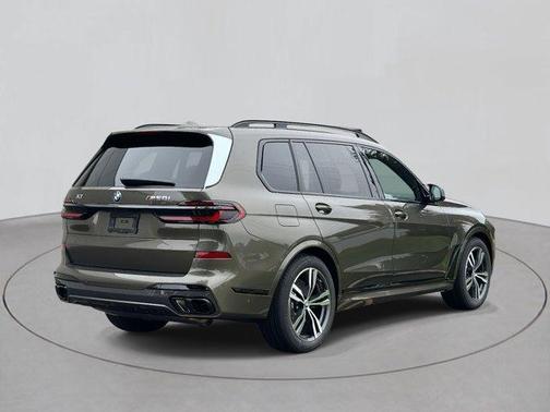 2026 BMW X7 M60i