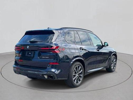 Carbon Black Metallic 2024 BMW X5 xDrive40i