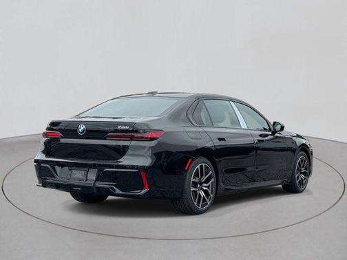 2026 BMW 740 i xDrive