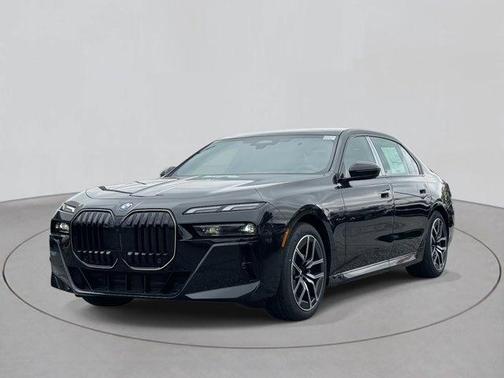 2026 BMW 740 i xDrive