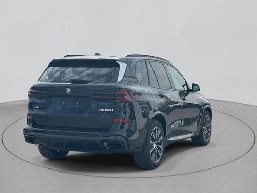 Carbon Black Metallic 2026 BMW X5 M60i