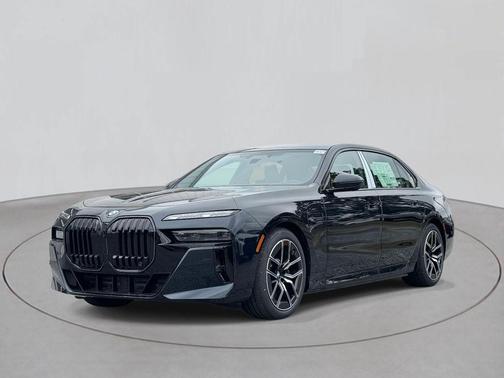 2026 BMW 750e xDrive