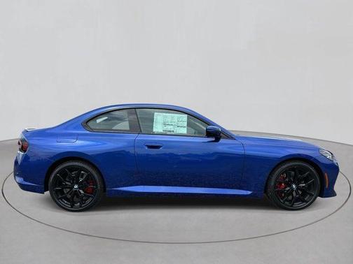 2025 BMW 230 i xDrive