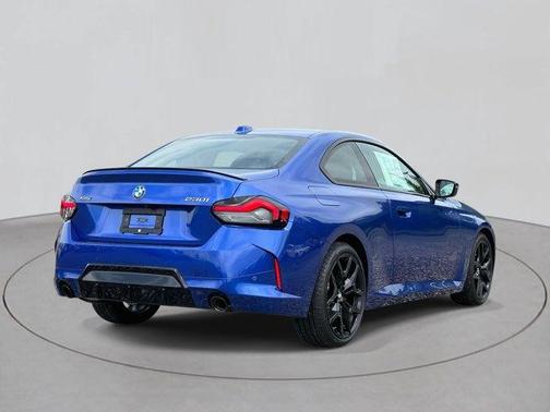 2025 BMW 230 i xDrive