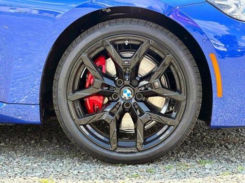 2025 BMW 230 i xDrive