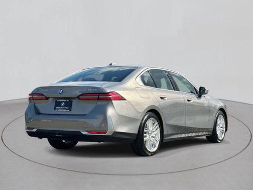 2024 BMW 530 i xDrive