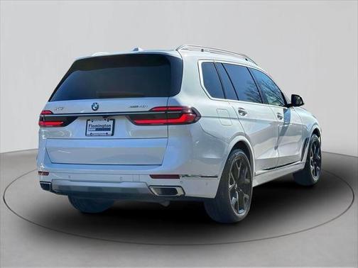 2024 BMW X7 xDrive40i