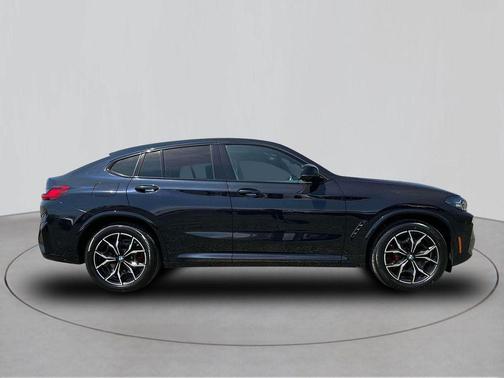 2024 BMW X4 M40i