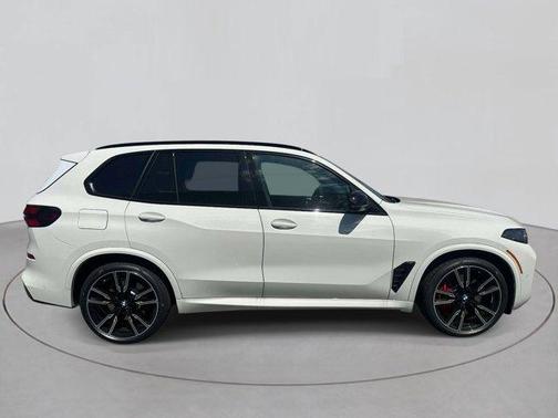 Alpine White 2026 BMW X5 M60i