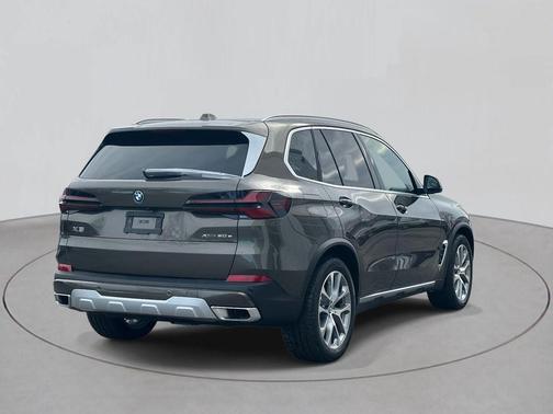 2026 BMW X5 PHEV xDrive50e