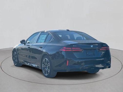 2026 BMW 530 i xDrive