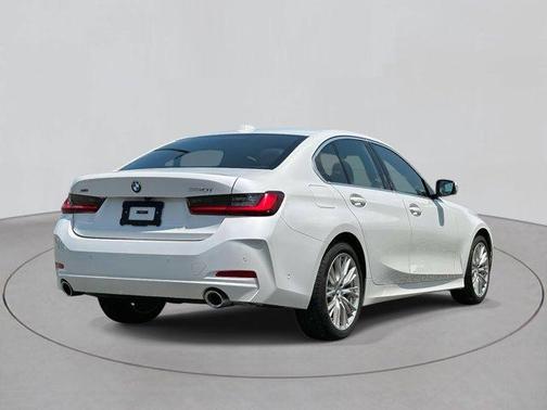 2024 BMW 330 i xDrive