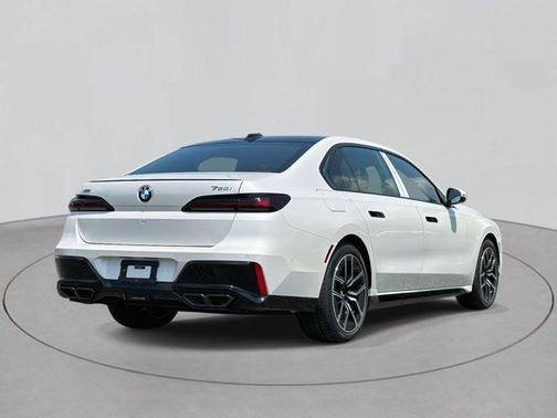 2025 BMW 760 760i xDrive