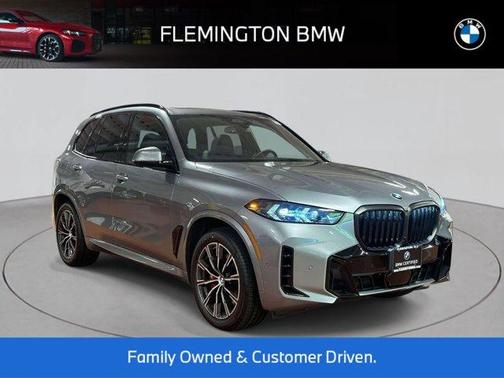 Gray Metallic 2024 BMW X5 xDrive40i