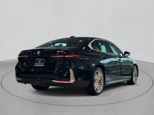 2024 BMW 530 i xDrive