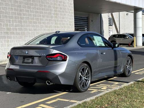 2026 BMW 230 i xDrive