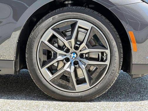 2026 BMW 530 i xDrive