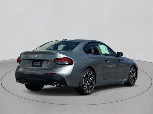 2025 BMW 230 i xDrive