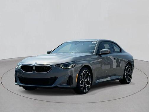 2025 BMW 230 i xDrive