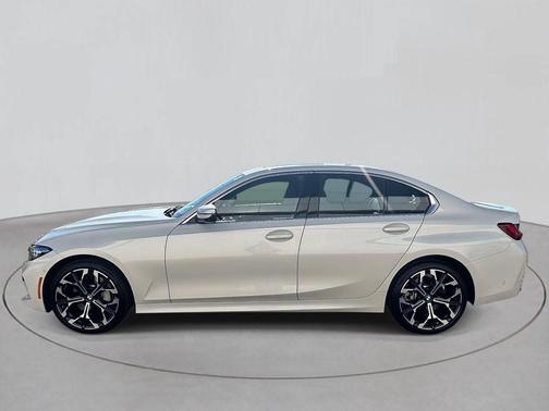 2025 BMW 330 i xDrive