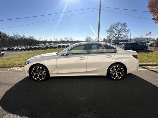 2025 BMW 330 i xDrive