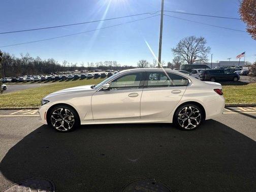 2025 BMW 330 i xDrive