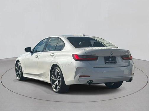 2023 BMW 330 i xDrive