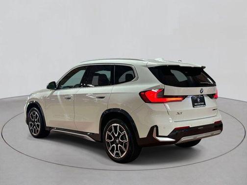 Alpine White 2026 BMW X1 xDrive28i