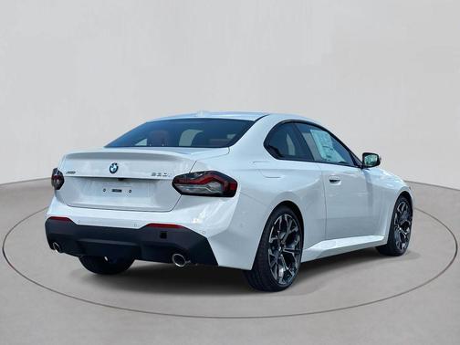 2025 BMW 230 i xDrive