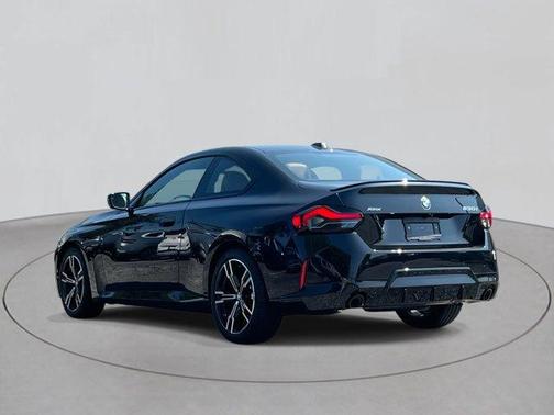 2025 BMW 230 i xDrive