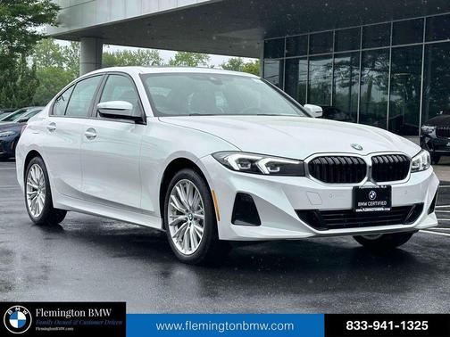 2023 BMW 330 i xDrive