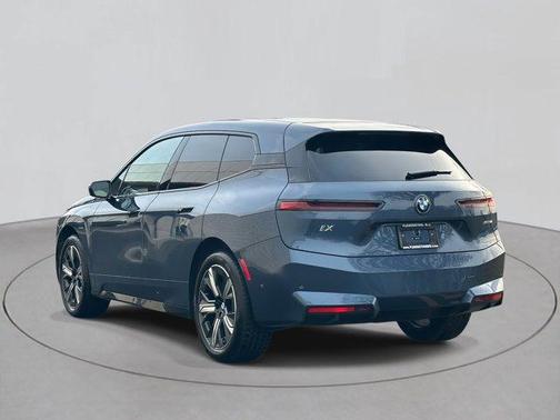 2026 BMW iX xDrive45