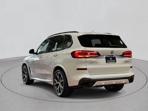 2022 BMW X5 PHEV xDrive45e