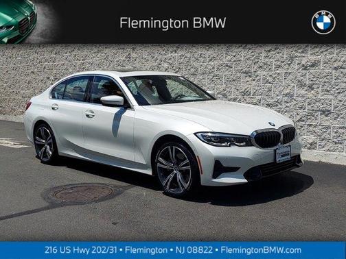 Photo 1 of 32 of 2021 BMW 330 i xDrive